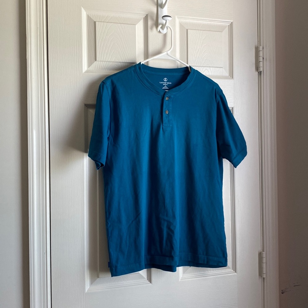 Land’s End Small Shiet Sleeve Shirt BARELY USED